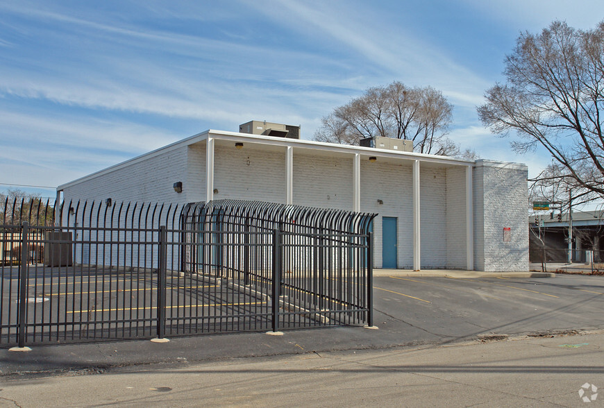 Primary Photo Of 633 Wayne Ave, Dayton Freestanding For Sale