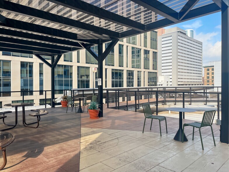 More Photos Of 1201 Fannin St, Houston Coworking Space