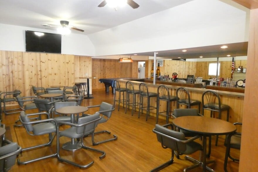 More Photos Of 2657 Honolulu Ave, Montrose Lodge Meeting Hall For Sale