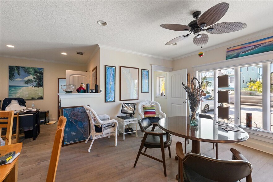 More Photos Of 413 Pine Ave, Anna Maria Flex For Sale