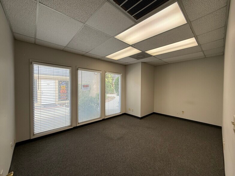 More Photos Of 2130 N Winery Ave, Fresno Office For Lease