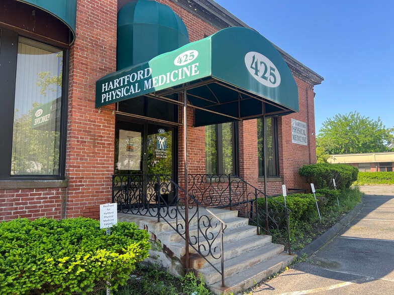 More Photos Of 417-429 Franklin Ave, Hartford Medical For Lease