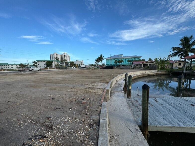 More Photos Of 6555 Estero Blvd, Fort Myers Land For Sale