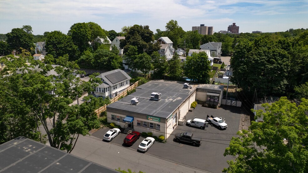 More Photos Of 40 Oval Rd, Quincy Industrial For Lease