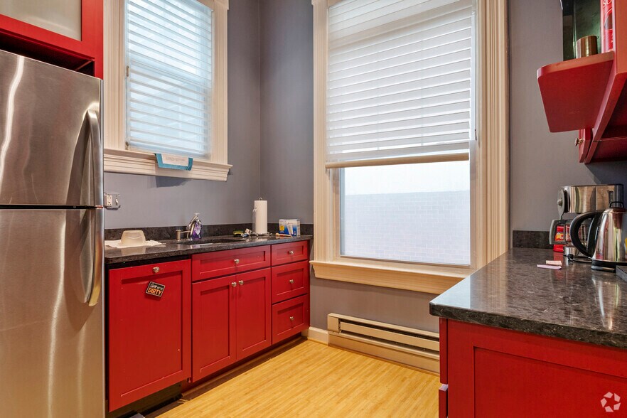 More Photos Of 1906 Sunderland Pl NW, Washington Office Residential For Sale