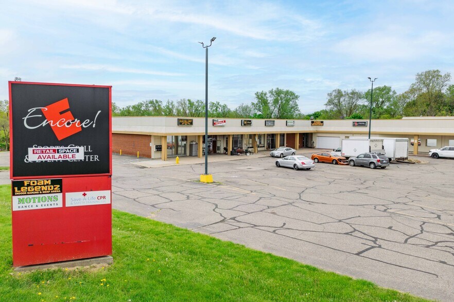 More Photos Of 3467-3575 Beecher Rd, Flint Freestanding For Sale