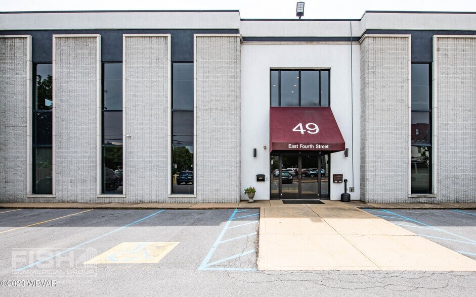 More Photos Of 49 E 4th St, Williamsport Medical For Lease