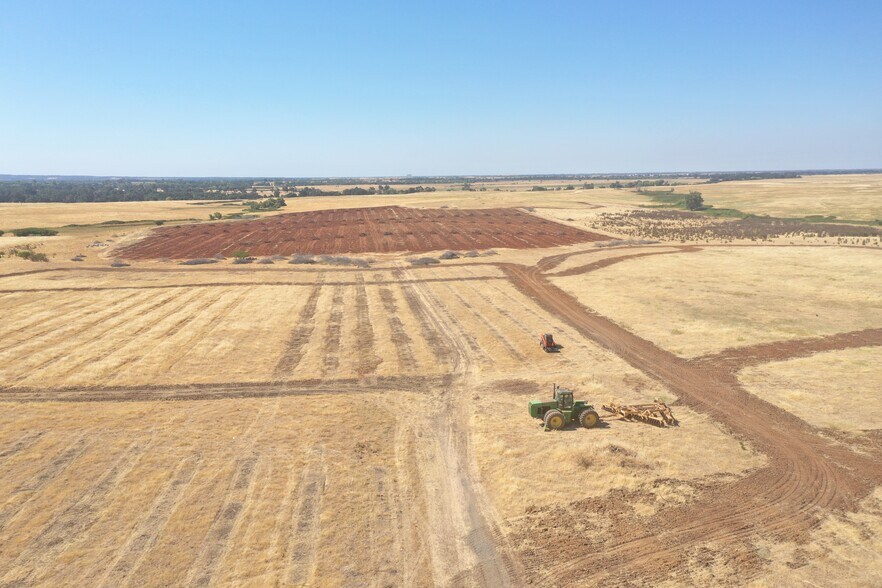 More Photos Of 4873 Gladding Rd, Lincoln Land For Sale