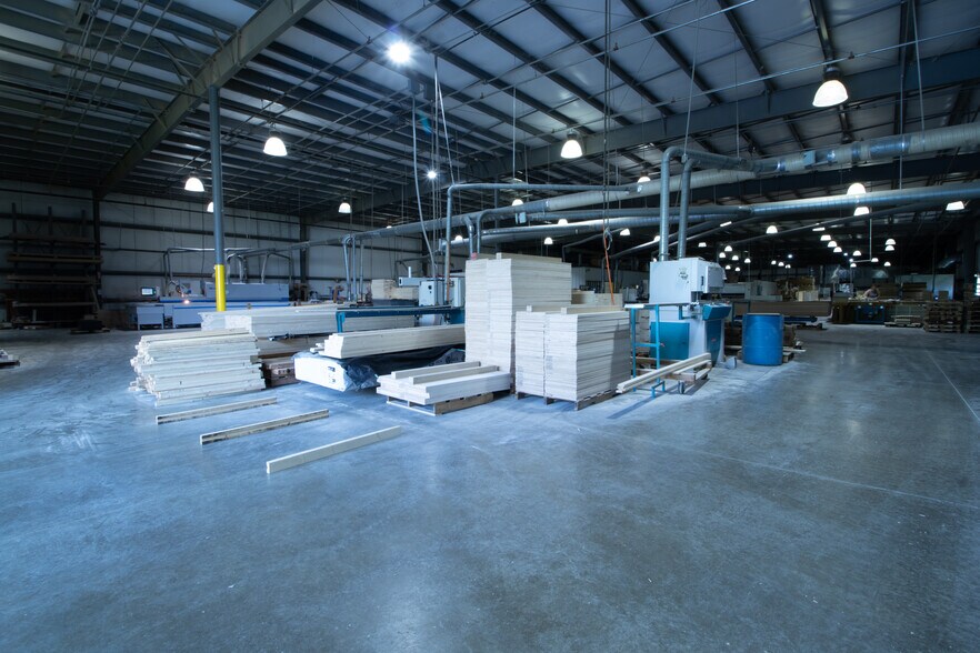 More Photos Of 507 Demoss Ave, Arcadia Industrial For Sale