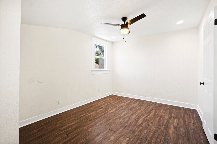 More Photos Of 343 N Occidental Blvd, Los Angeles Apartments For Sale