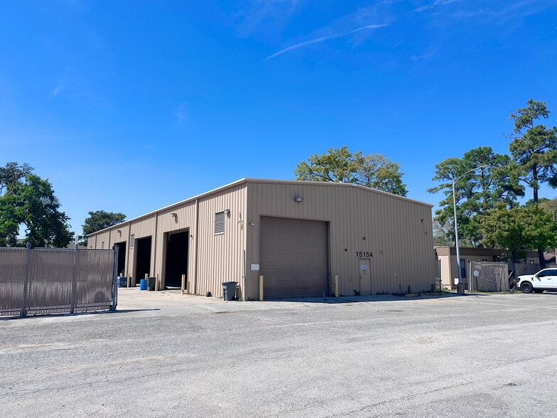 More Photos Of 1515 Witte Rd, Houston Warehouse For Lease