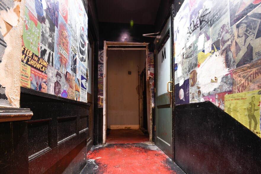 More Photos Of 361 Metropolitan Ave, Brooklyn General Retail For Lease