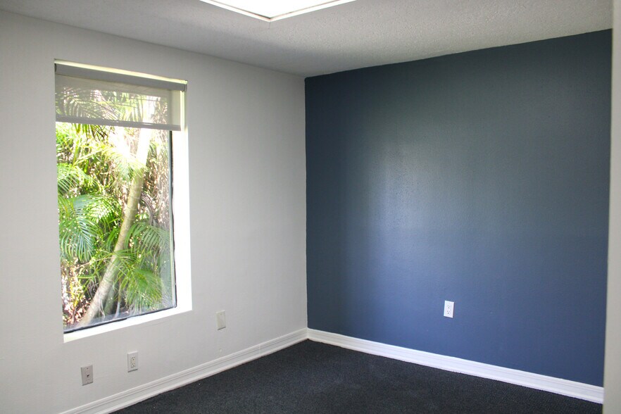 More Photos Of 400 N Wymore Rd, Winter Park Office For Sale