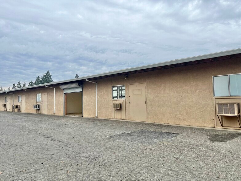 More Photos Of 1182-1200 Market St, Yuba City Warehouse For Lease