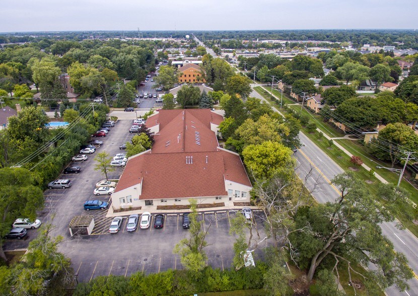 More Photos Of 1538-1590 N Arlington Heights Rd, Arlington Heights Medical For Lease