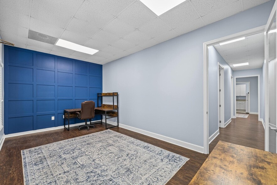 More Photos Of 913 Gulf Breeze Pky, Gulf Breeze Storefront Retail Office For Sale