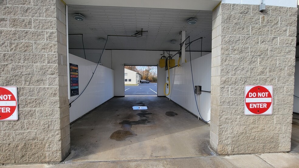 More Photos Of 39 Route 206, Augusta Carwash For Sale