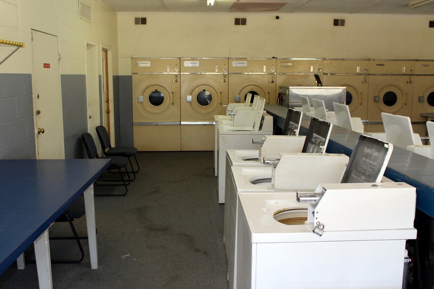 More Photos Of 302 E Third St, Lowry City Freestanding For Sale