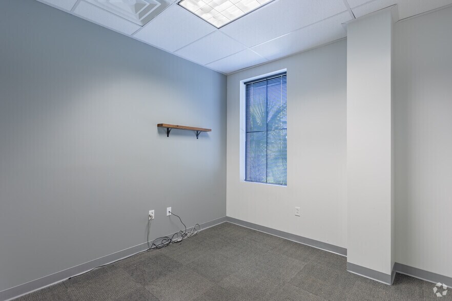 More Photos Of 2000 Sam Rittenberg Blvd, Charleston Office For Lease