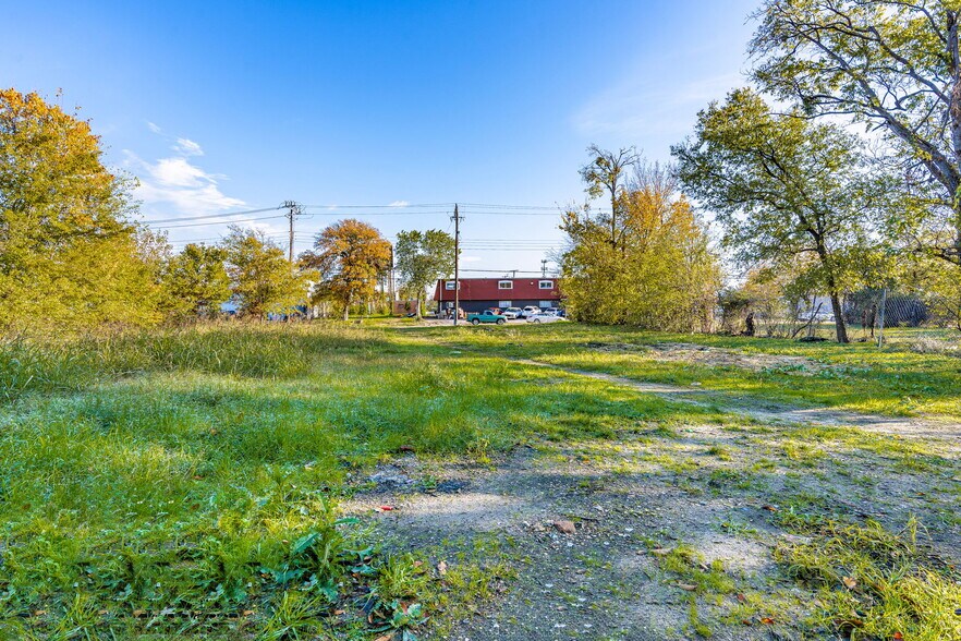 More Photos Of 1627 Fitzhugh, Dallas Land For Sale