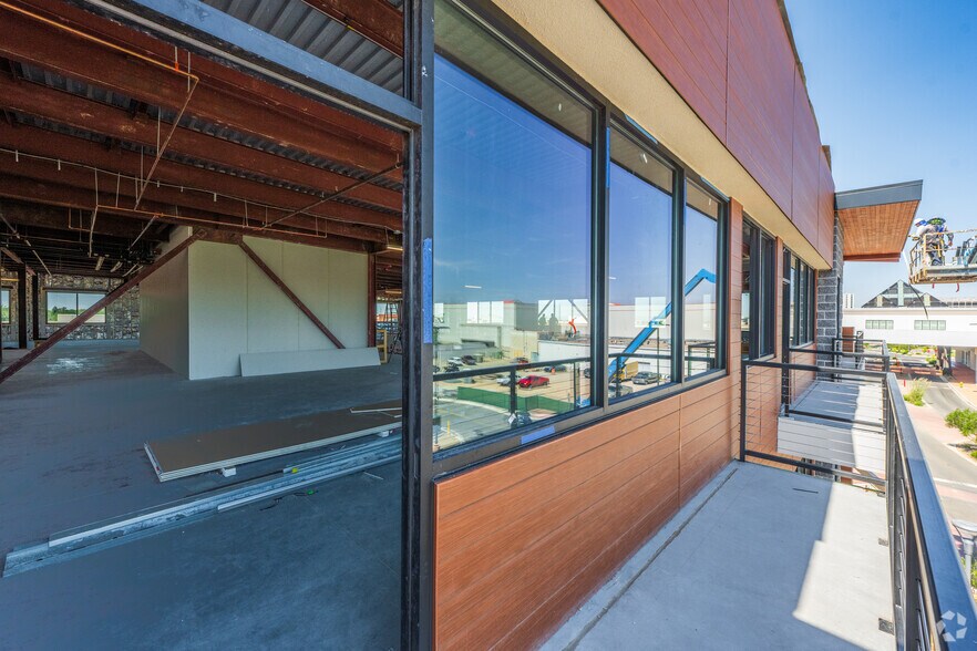 More Photos Of 2100 Louisiana Blvd NE, Albuquerque Office For Lease