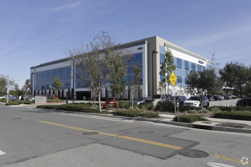 More Photos Of 3828 Schaufele Ave, Long Beach Medical For Lease