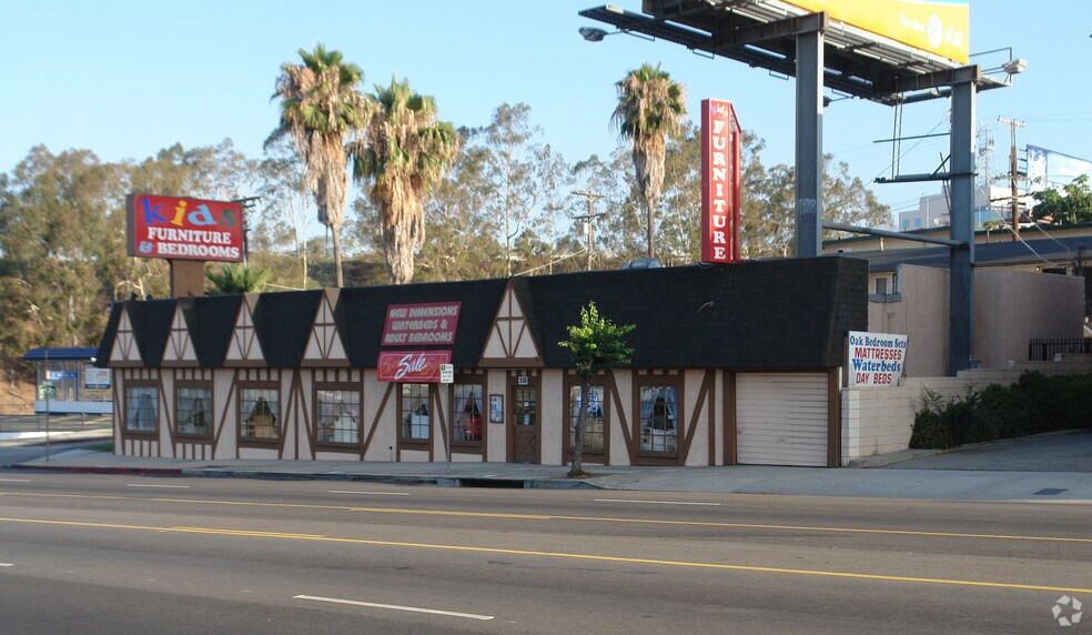 Primary Photo Of 2751 Colorado Blvd, Los Angeles Restaurant For Lease