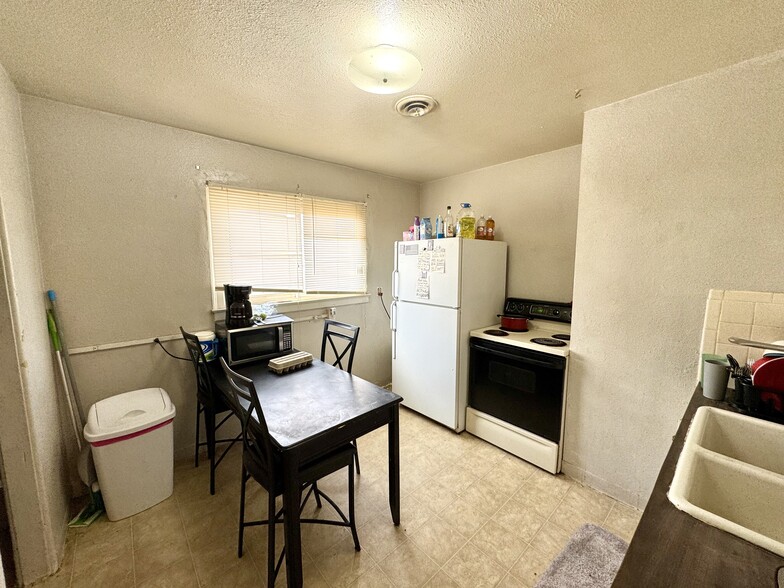 More Photos Of 4202 Cheyenne St, Cheyenne Multifamily For Sale