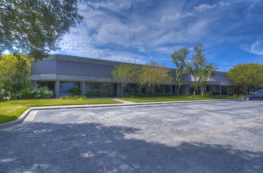 More Photos Of 8507 Benjamin Rd, Tampa Unknown For Lease