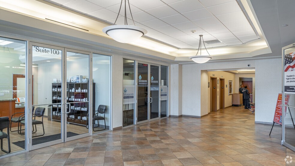More Photos Of 250 Blossom St, Webster Medical For Lease