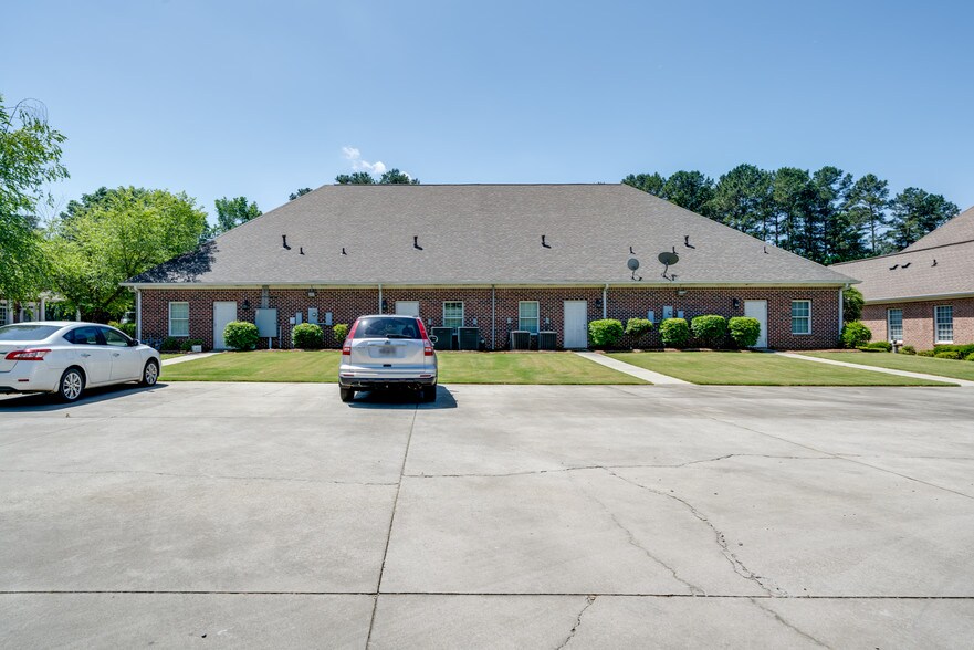 More Photos Of 111 Laurel Creek Rd Se, Calhoun Medical For Lease