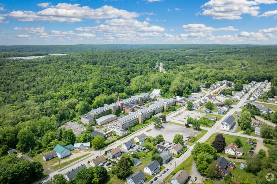 More Photos Of 51 S Walnut St, Wauregan Manufacturing For Lease