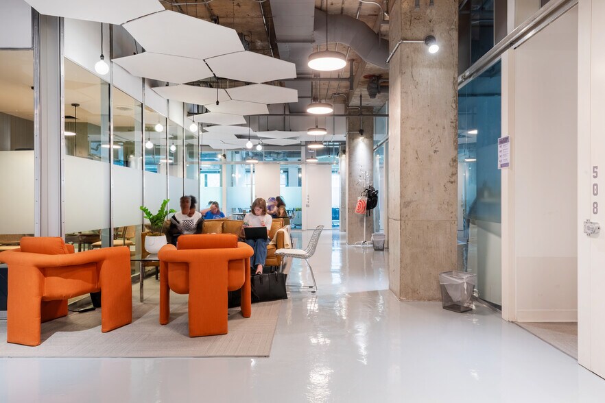 More Photos Of 45 W 67th St, New York Coworking Space