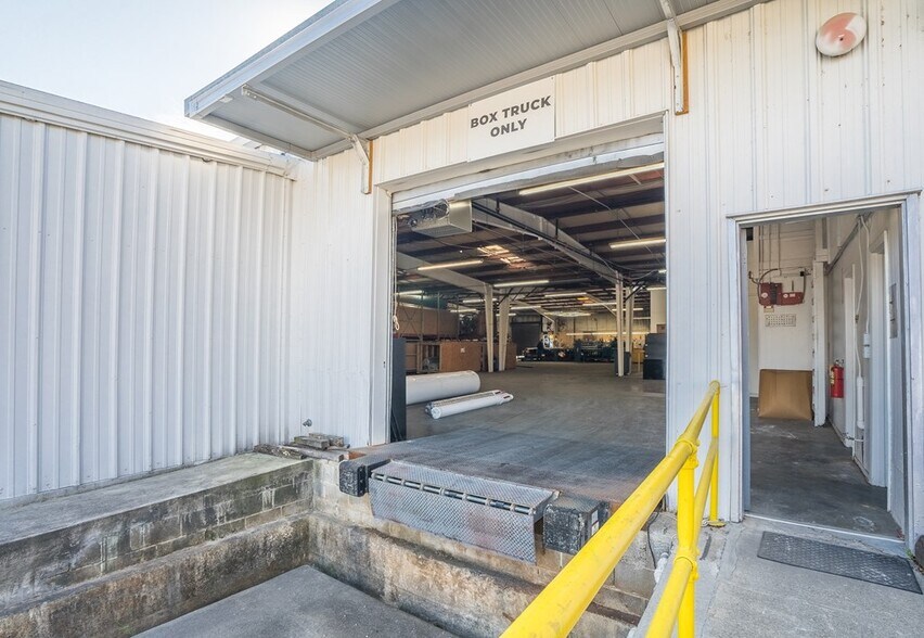 More Photos Of 1803 Abutment Rd, Dalton Warehouse For Sale