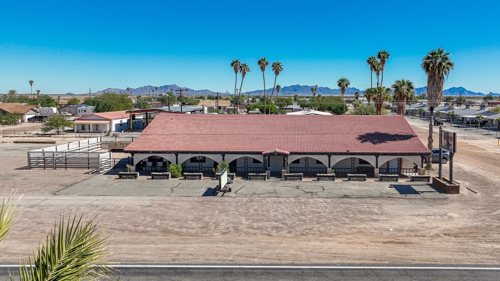 More Photos Of 8575 S Avenue 40 E, Tacna General Retail For Sale