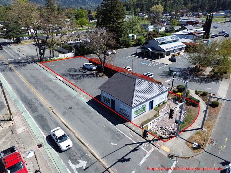 Primary Photo Of 101 E Park St, Grants Pass Office For Sale