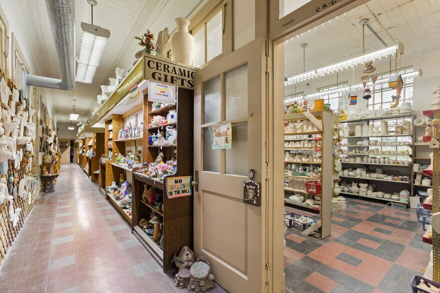 More Photos Of 1160 Chestnut St, Kulpmont Freestanding For Sale