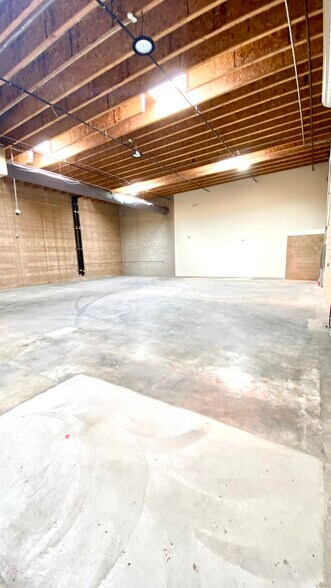 More Photos Of 4423-4439 Rowland Ave, El Monte Warehouse For Lease