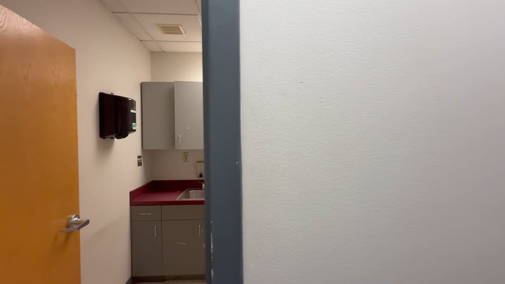 More Photos Of 8530 Corridor Rd, Jessup Unknown For Lease