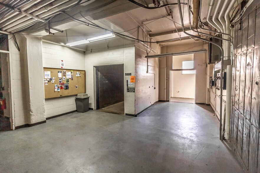 More Photos Of 89-91 Shelton Ave, New Haven Light Manufacturing For Sale