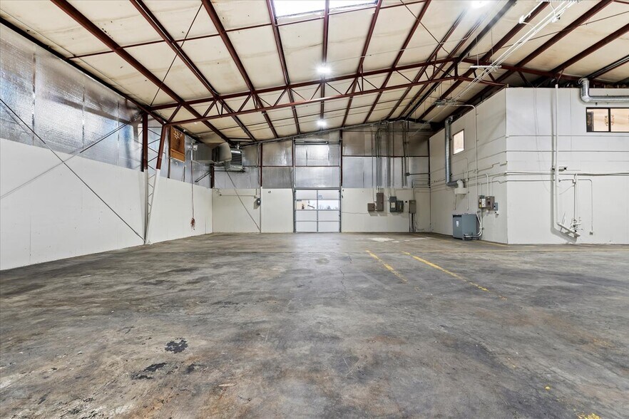 More Photos Of 1208 Madison Ave, Nampa Unknown For Lease