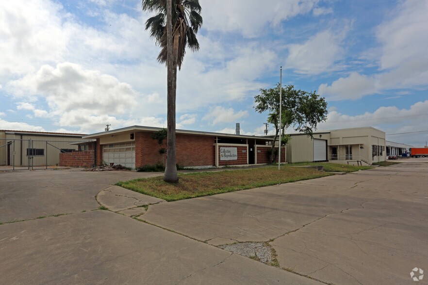 More Photos Of 301 W 44th St, Corpus Christi Manufacturing For Sale