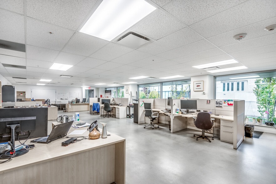 More Photos Of 102 1st Av, Vancouver Apartments For Lease