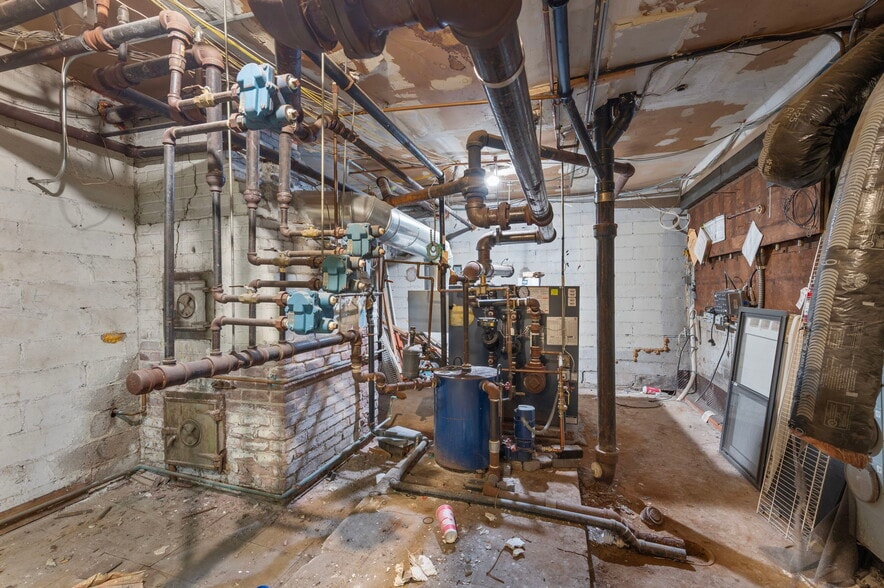 More Photos Of 487 Grand Ave, Saint Paul Apartments For Sale