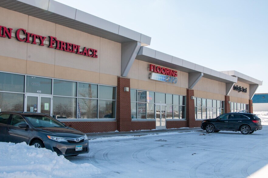More Photos Of 7828 Hudson Rd, Woodbury Freestanding For Lease