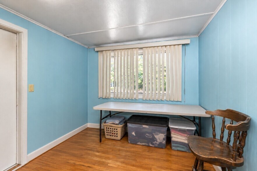 More Photos Of 57 Elm St, Salisbury Industrial For Sale