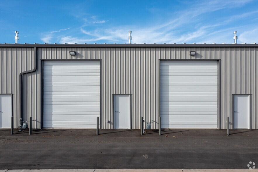 More Photos Of 3302-3330 Adobe Ct, Colorado Springs Unknown For Lease