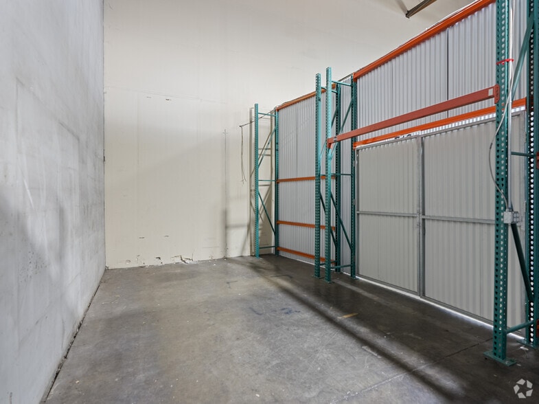 More Photos Of 205 E Alma Ave, San Jose Warehouse For Lease