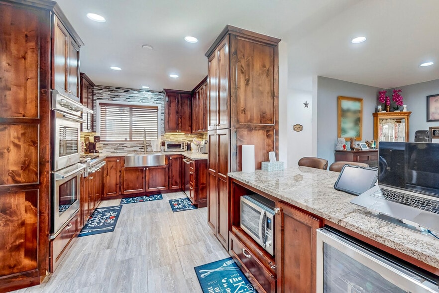 More Photos Of 2116 N Riverside Dr, Espanola Manufactured Housing Mobile Home Park For Sale