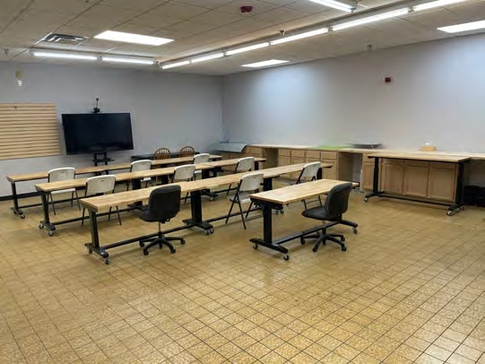 More Photos Of 16175 W 135th St, Olathe Freestanding For Sale